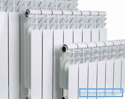 Aluminium radiatorer har den høyeste kapasiteten per seksjon. Aluminium radiatorer har den høyeste kapasiteten per seksjon.