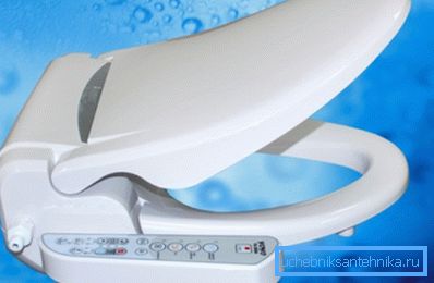 Automatisk multifunksjonelt bidet deksel. Automatisk multifunksjonelt bidet deksel.