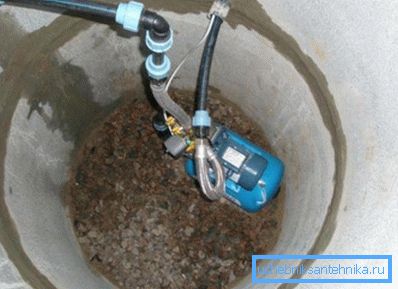 Betong er det mest populære materialet for konstruksjon av hydrauliske konstruksjoner. Betong er det mest populære materialet for konstruksjon av hydrauliske konstruksjoner.