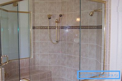Stor hytte under glass Stor hytte under glass