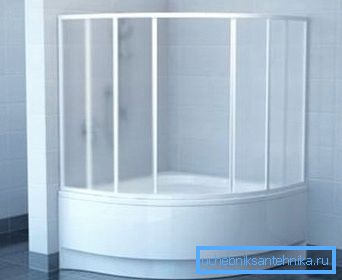 Du kan selv velge en slik beskyttelse selv for vinkler eller formede bad, spesielt hvis begge produktene er produsert av ett selskap. Du kan selv velge en slik beskyttelse selv for vinkler eller formede bad, spesielt hvis begge produktene er produsert av ett selskap.
