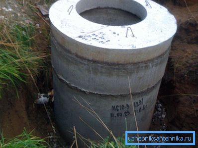 Denne konstruksjonen er montert i stedet for armerte betongringer. Denne konstruksjonen er montert i stedet for armerte betongringer.