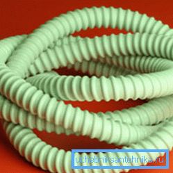 Fleksibel forsterket PVC-rør for kabelnett Fleksibel forsterket PVC-rør for kabelnett