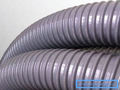 Fleksible polypropylenluftkanaler for ventilasjon i bad Fleksible polypropylenluftkanaler for ventilasjon i bad