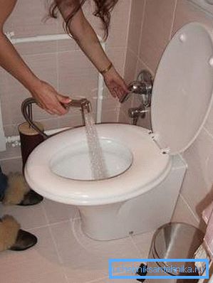 Hygienisk dusj kan brukes til ulike innenlandske formål. Hygienisk dusj kan brukes til ulike innenlandske formål.