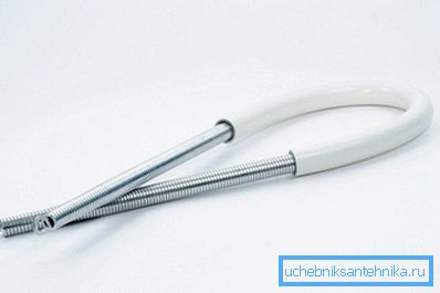 Buet plastrør Buet plastrør