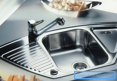 Hvilken kjøkkenvask er bedre rustfritt stål - enkelt eller dobbeltrom