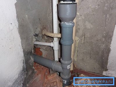 2752 Sewer riser