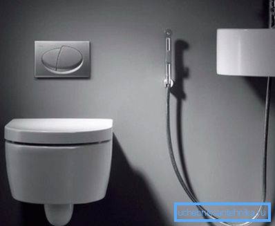 Hygienisk dusj sett med en mikser, laget i samme stil med resten av VVS Hygienisk dusj sett med en mikser, laget i samme stil med resten av VVS