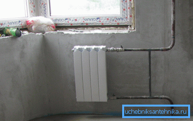 Batteriet med lavt strømforbruk kan ikke takle belastningen, og huset blir kaldt Batteriet med lavt strømforbruk kan ikke takle belastningen, og huset blir kaldt