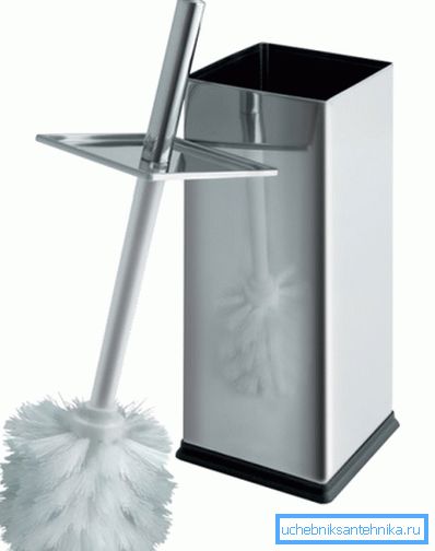 Metallbørste er dyrere, men det er mer holdbart og holdbart Metallbørste er dyrere, men det er mer holdbart og holdbart