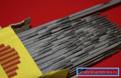 Dette bildet viser merkevaren C-elektroder. Dette bildet viser merkevaren C-elektroder.
