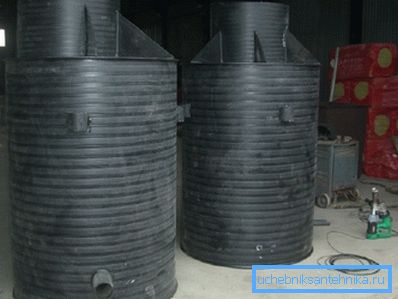 På bildet - plastisk caissons. På bildet - plastisk caissons.