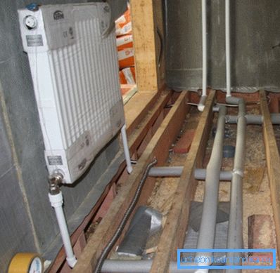 På bildet - et eksempel på den nedre radiatorforbindelsen På bildet - et eksempel på den nedre radiatorforbindelsen