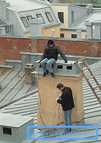 På høyhus ser lignende systemer på taket ut som dette. På høyhus ser lignende systemer på taket ut som dette.