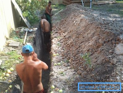 Initialt stadium av arbeid - trenching Initialt stadium av arbeid - trenching