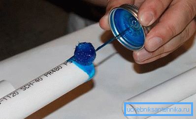 Adhesive applikasjon Adhesive applikasjon