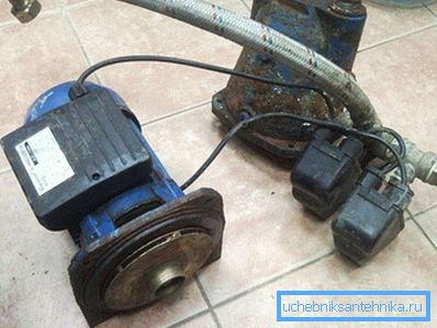 Demontert pumpe stasjon Demontert pumpe stasjon