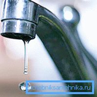 Ikke vent til dråpene blir til en stråle - reparer ventilen i tide. Ikke vent til dråpene blir til en stråle - reparer ventilen i tide.