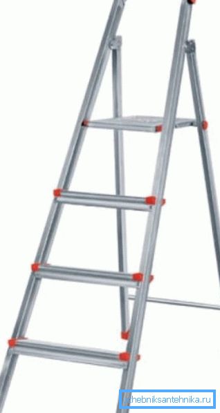 Bærbar, komfortabel trinnladder Bærbar, komfortabel trinnladder