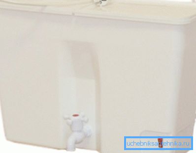 Plast servant tank med oppvarming Plast servant tank med oppvarming