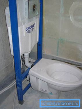 Når du kjøper et toalett, vurder størrelsen på installasjonen