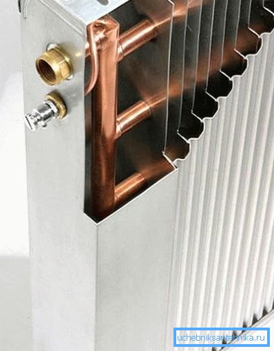 Et eksempel på en kombinasjon av kobber og aluminium