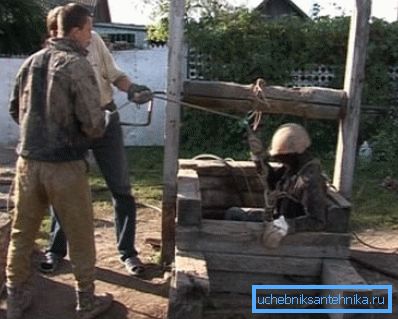 Det er bedre å utføre arbeidet sammen eller tre. Det er bedre å utføre arbeidet sammen eller tre.