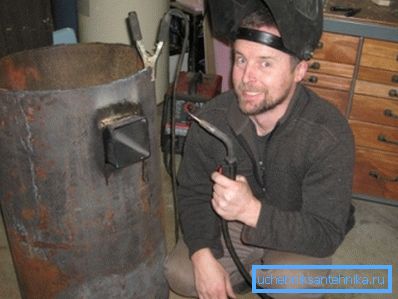 Når du arbeider med et farlig instrument, må du ikke glemme beskyttelsesmidlene Når du arbeider med et farlig instrument, må du ikke glemme beskyttelsesmidlene