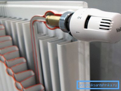 Radiatorbatteriet er det siste punktet for transport av varme. Radiatorbatteriet er det siste punktet for transport av varme.