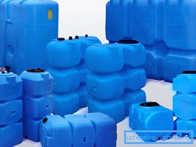 Ulike plast vanntanker med trykk Ulike plast vanntanker med trykk
