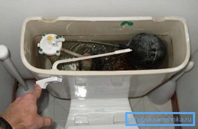 Dreneringssystemet er svært viktig for effektiv bruk av toalettskålen. Dreneringssystemet er svært viktig for effektiv bruk av toalettskålen.