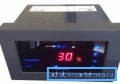 Spesiell elektronikk lar deg endre parametrene til kjelen eksternt Spesiell elektronikk lar deg endre parametrene til kjelen eksternt