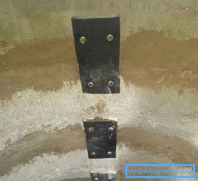 Koblede betongringer i en enkelt enhet. Koblede betongringer i en enkelt enhet.