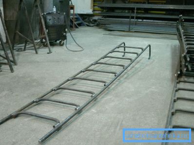Sveiset metall stiger for kloakk brønner Sveiset metall stiger for kloakk brønner
