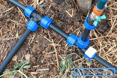 PVC-rør for rørleggerarbeid i landet er best egnet, deres vekt er liten, og de er ikke redd for fuktig PVC-rør for rørleggerarbeid i landet er best egnet, deres vekt er liten, og de er ikke redd for fuktig