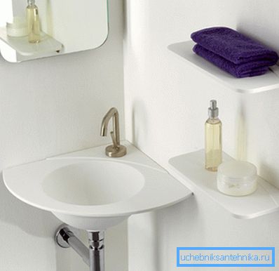 Den minimalistiske hjørnesvinkelen er den perfekte løsningen for å spare plass. Den minimalistiske hjørnesvinkelen er den perfekte løsningen for å spare plass.