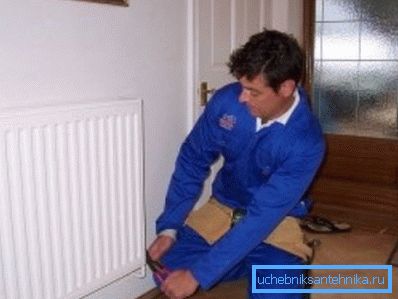 Installasjon av en radiator Installasjon av en radiator