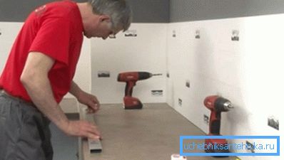 Det er bedre å betro installasjonen av en granittvask til en spesialist. Det er bedre å betro installasjonen av en granittvask til en spesialist.