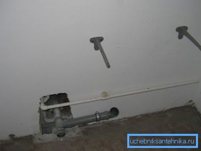 Mulighet for montering under hengslet system. Mulighet for montering under hengslet system.