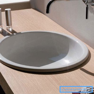 Embedded produkt ser mindre effektivt ut, men med riktig tilnærming kan de bli en ekte dekorasjon av badet Embedded produkt ser mindre effektivt ut, men med riktig tilnærming kan de bli en ekte dekorasjon av badet