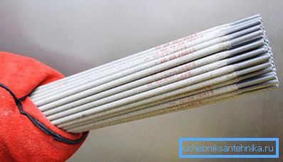Egnede elektroder velges. Egnede elektroder velges.