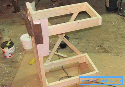 Produktets høyde er ca 65 cm. Produktets høyde er ca 65 cm.