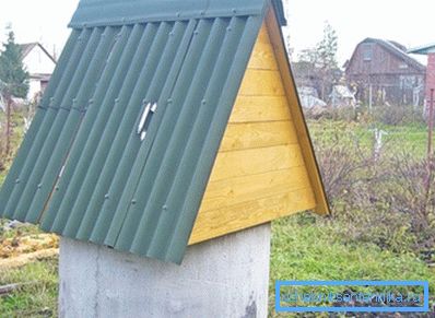 Det siste stadiet er takbelegg med skifer. Det siste stadiet er takbelegg med skifer.